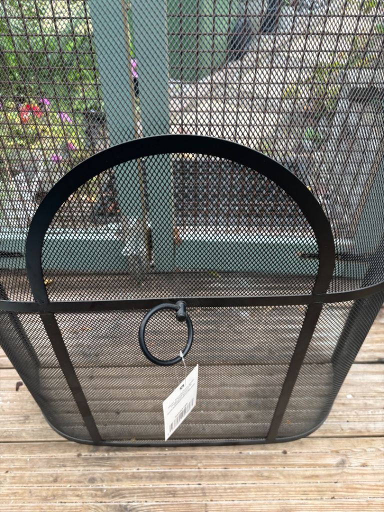 Manor Cotswold Guard Fireplace Screen – New, Black