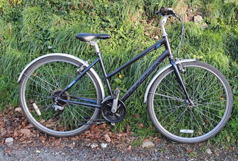 Ridgeback Meteor lightweight hybrid aluminium frame townbike 