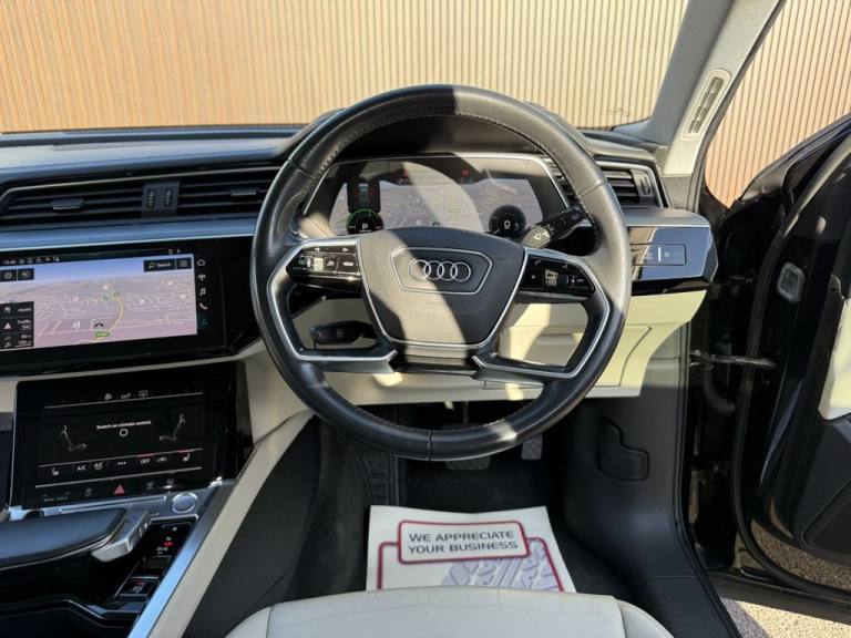2019 Audi e-tron 55 SUV 5dr Electric Auto quattro 95kWh (408 ps) ESTATE ELECTRIC Automatic