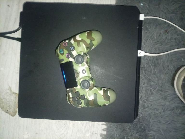 PlayStation  4