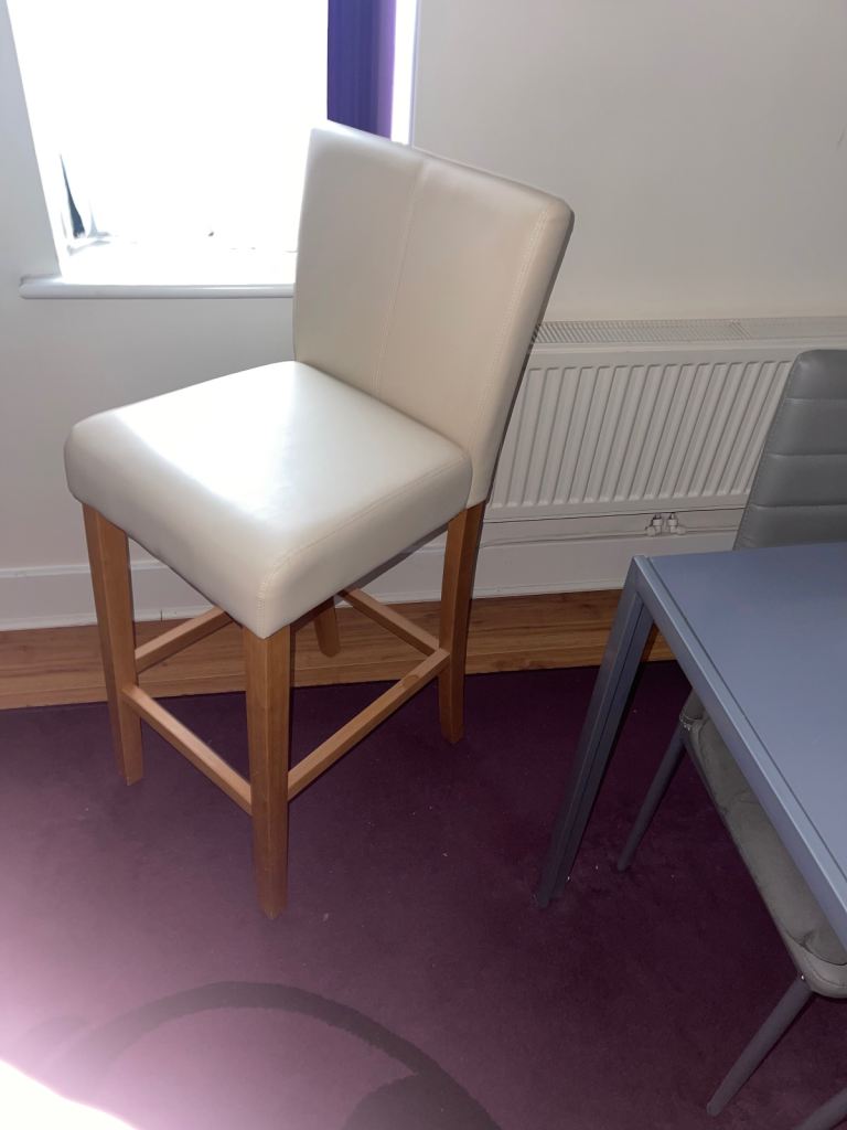 Sturdy kitchen/bar stool