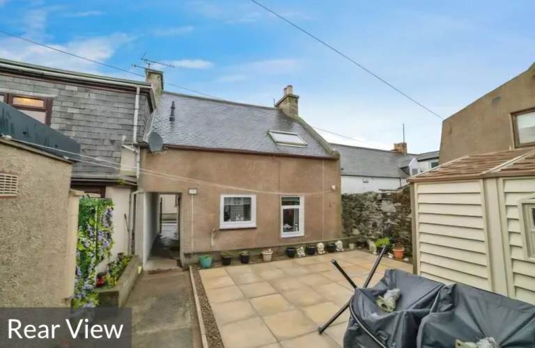 OIRO £90,000 2 Bed mid terrace, Macduff Aberdeenshire 