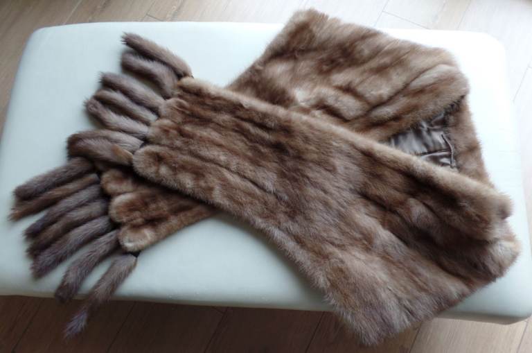 Quality Vintage Real Mink Fur Honey Blonde Stole