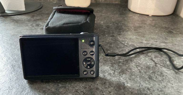 Samsung WB30F Digital Camera with Case – Good Condition