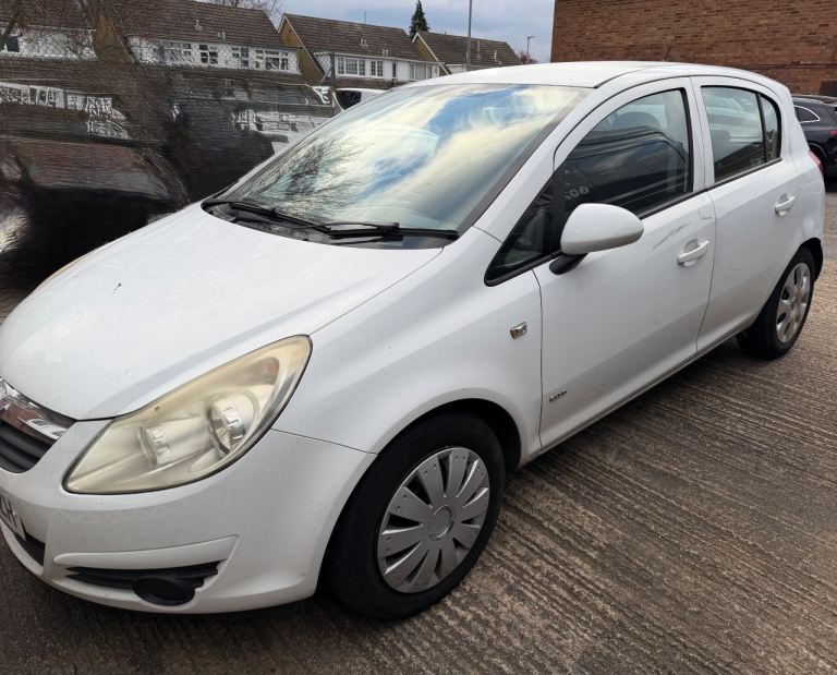 Vauxhall Corsa 2009. 1.2 Petrol. Drives good. HPI Clear. 94k Genuine Miles