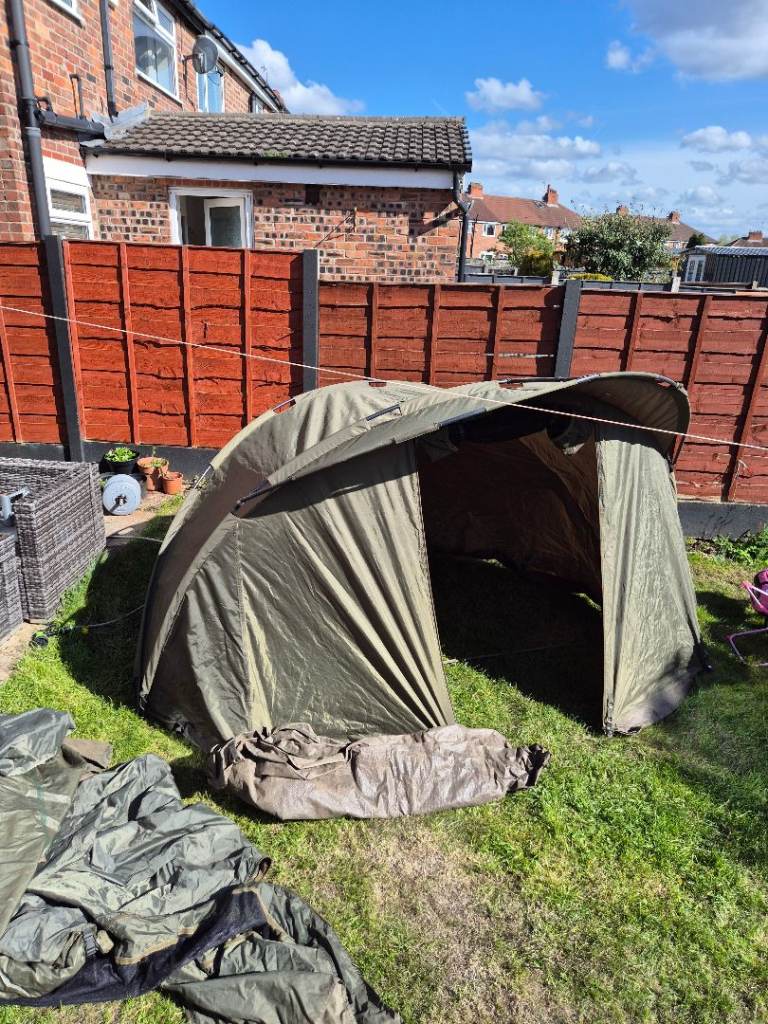 Trakker bivvy