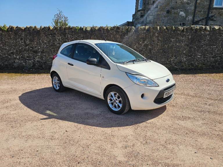 Ford, KA, Hatchback, 2014, Manual, 1242 (cc), 3 doors