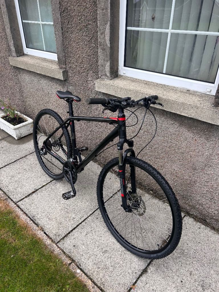 Cube CLS Pro Hybrid Bike – 52cm Frame /28 inch Wheels