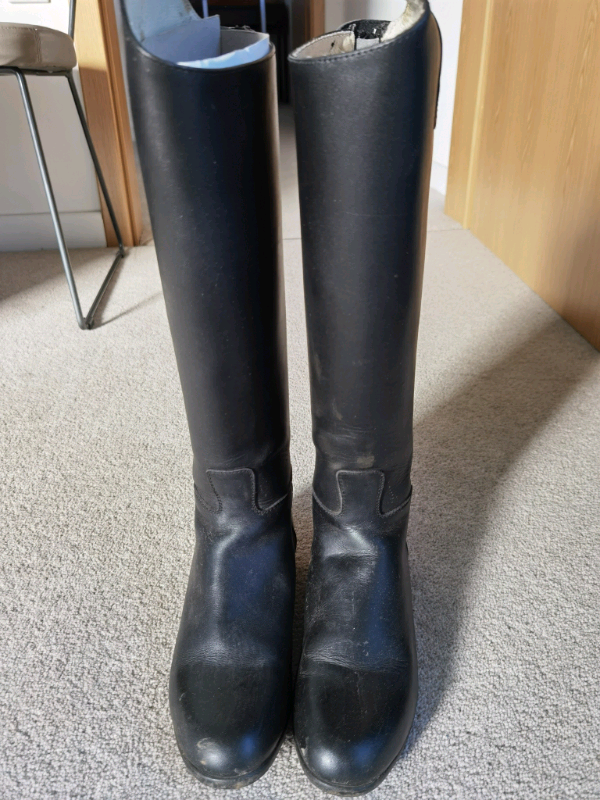 Girls horse riding boots