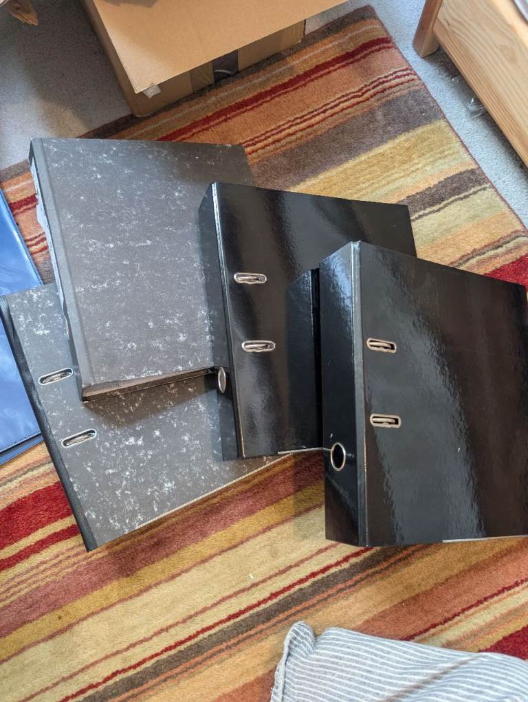 4 x A4 lever arch ring binders FREE