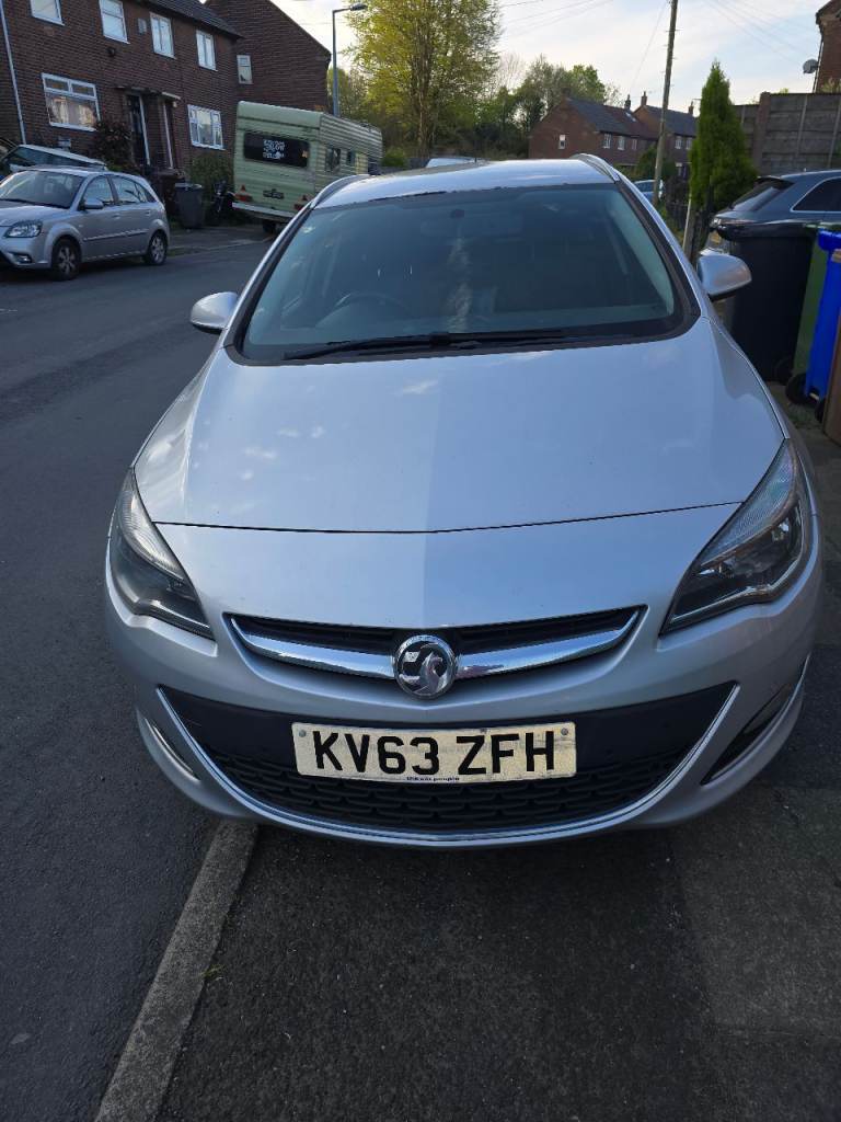 Vauxhall, ASTRA, Hatchback, 2013, Manual, 1956 (cc), 5 doors
