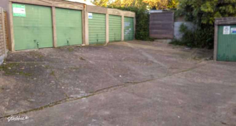 Garage to rent in East Barnet (EN4) | Stashbee