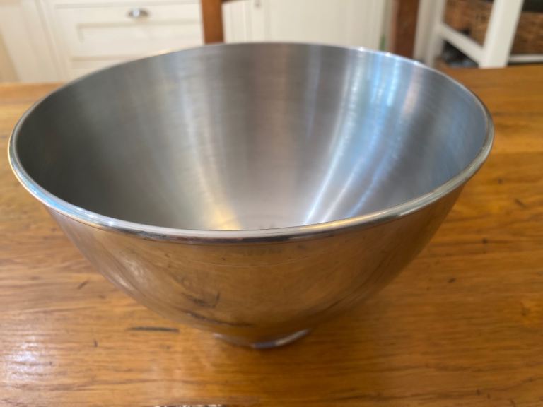 Kitchen Aid K30 (3L) Stainless Steel Mixing Bowl – Very Good Condition