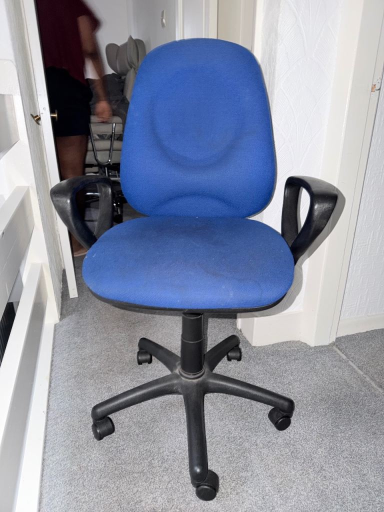 Office chair 