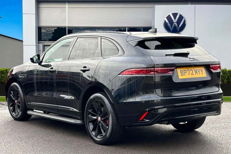 2023 Jaguar F-Pace 2.0 D200 MHEV R-Dynamic Black Auto AWD Euro 6 (s/s) 5dr SUV DIESEL Automatic