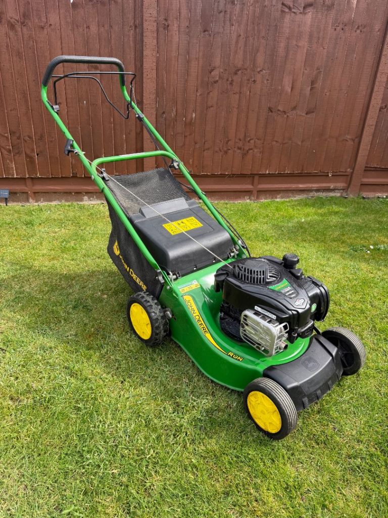 JOHN DEER RUN41 Self Propelled Petrol Lawnmower 