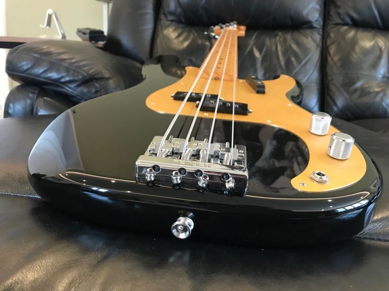 Fender Vintera® II '50s Precision Bass Guitar®, Maple Fingerboard, Black, hi mass upgrade