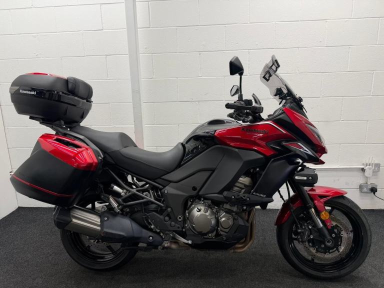KAWASAKI VERSYS 1000 ABS ** Full Luggage - Spot Lights - Power Modes **