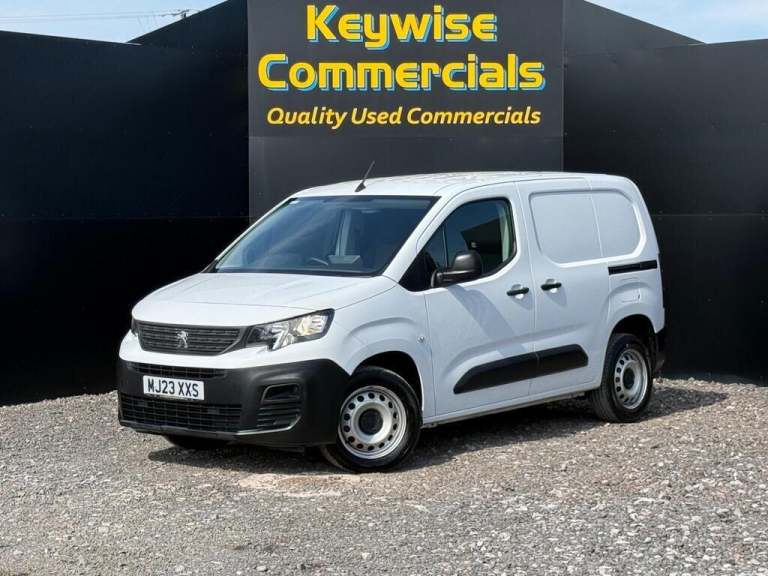 2023 Peugeot Partner 1000 1.5 BlueHDi 100 Professional Premium + Van PANEL VAN DIESEL Manual