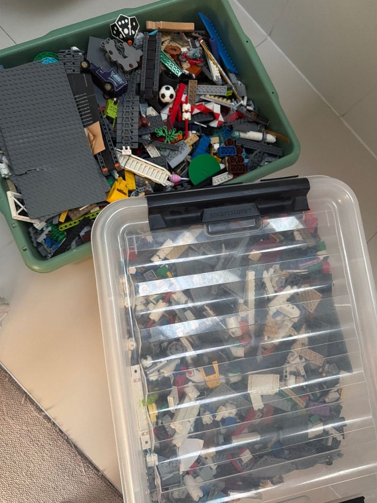 Lego. 5kg with minifigures. Original. 