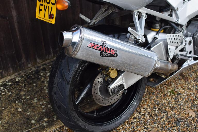 Honda CBR900RR-1 929 Fireblade (13500 miles) 2003 03 Reg *WITH VIDEO*