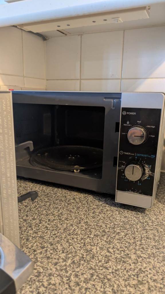 Sharp Compact Microwave - perfect condition