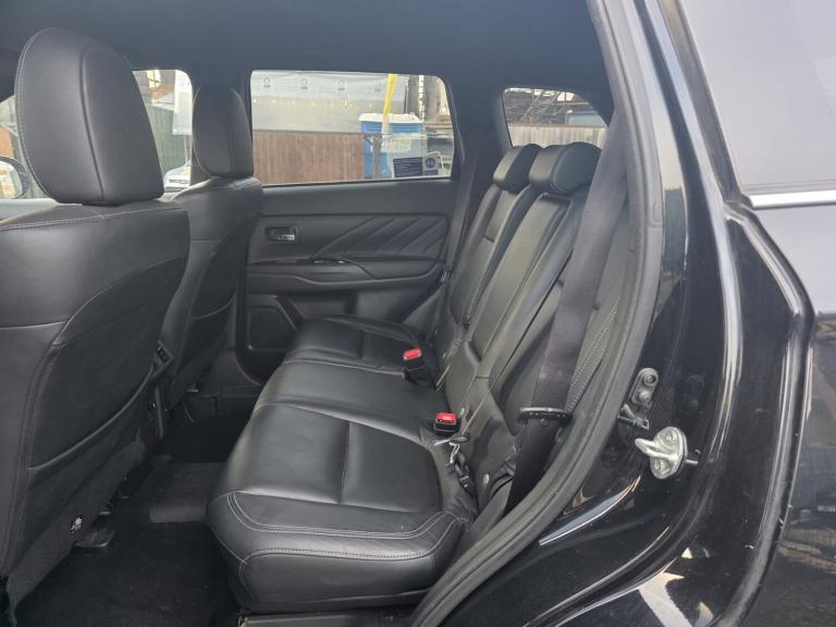 2018 Mitsubishi Outlander 2.4 PHEV 4h 5dr Auto ESTATE Petrol Parallel Phev Automatic