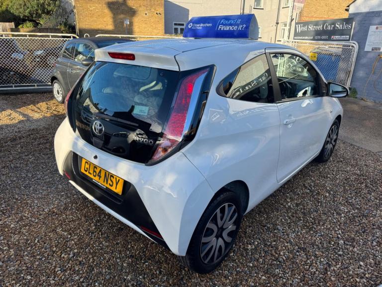 2014 Toyota AYGO 1.0 VVT-i X-Play 3dr HATCHBACK PETROL Manual