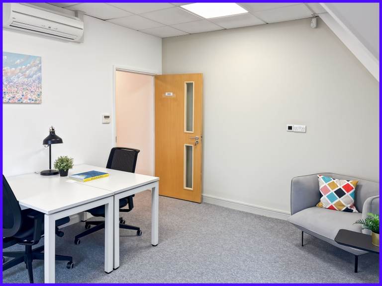 Winchester - SO23 8BB, Flexible office memberships in Regus Winchester, Crown Walk