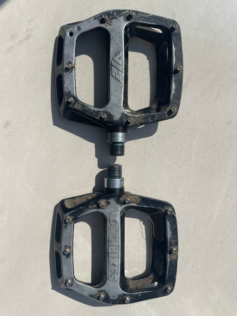 Free DMR V12 pedals