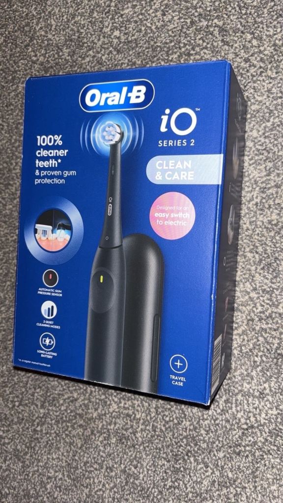 Oral B iOS series 2 electric toothbrush 