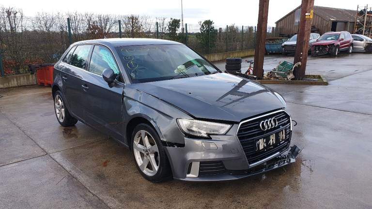 **For parts** Audi A3 Sport, 1.0 petrol 6 speed (2017) Grey
