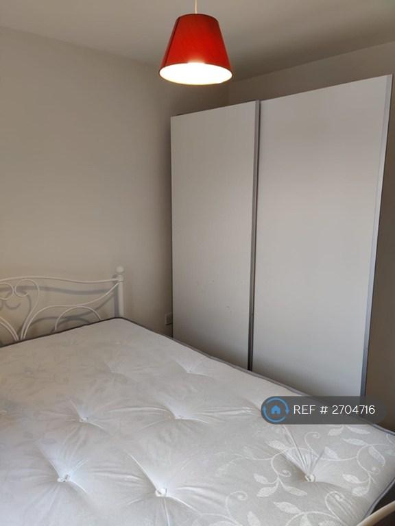 2 bedroom flat in Beauchamp House, Coventry, CV1 (2 bed) (#2704716)