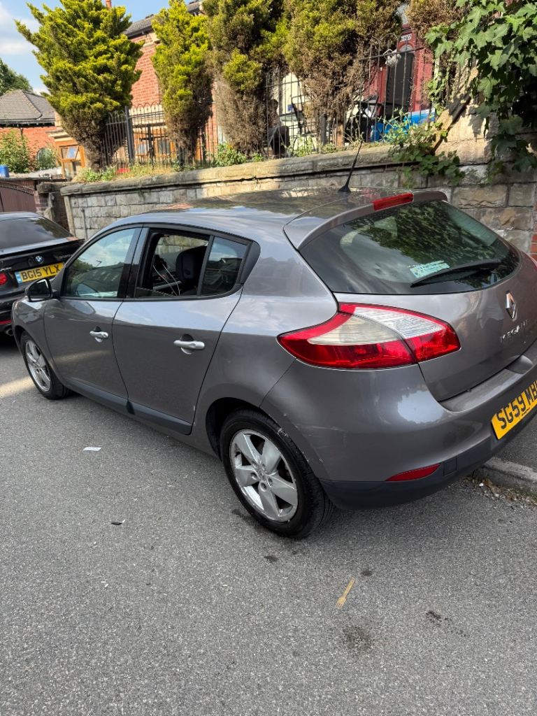 RENAULT MEGANE 2009 1.5DISIEL MANUAL HATCHBACK