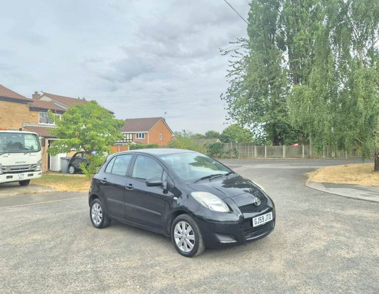 Toyota Yaris Hatchback, 2009, Manual, 1364 (cc), 5 doors