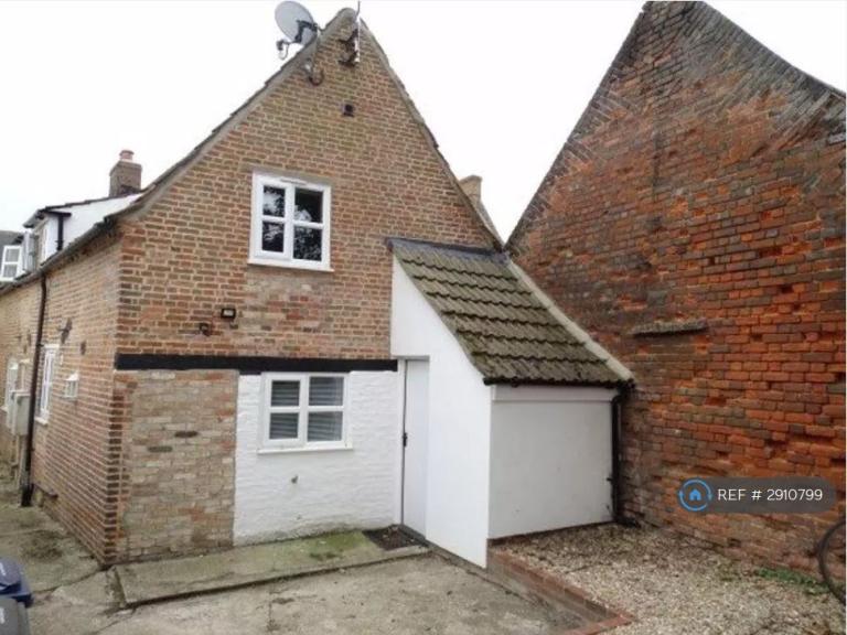 1 bedroom house in Church St, Peterborough, PE7 (1 bed) (#2910799)