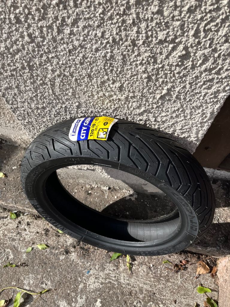 Michelin front scooter tyre 120/70/15