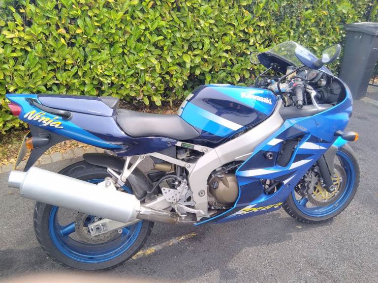 Kawasaki zx6r   