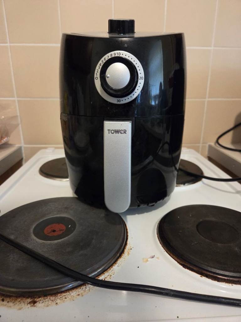 Tower Black Air Fryer – Good Working Order