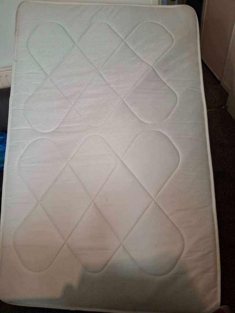 Good condition used mattresses for sale (Single & Double ), Delivery available with extra cost 