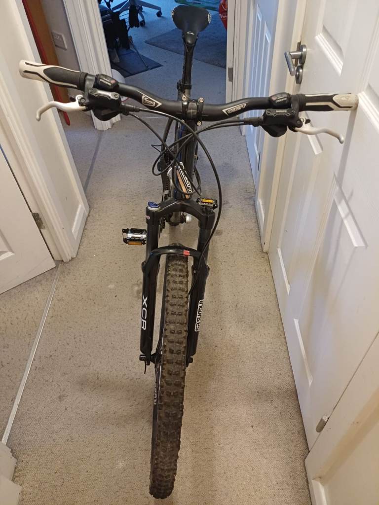 Title: Scott Aspect 35 Mountain Bike 26