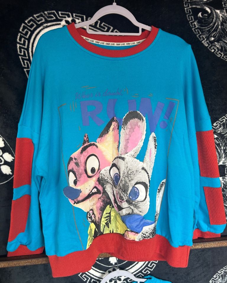 Disney Zootopia 'RUN!' Sweatshirt - Blue and Red