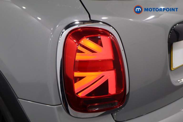 2021 MINI Hatch 1.5 Cooper Classic 5dr [Comfort-Nav Pack] Hatchback Petrol Manual