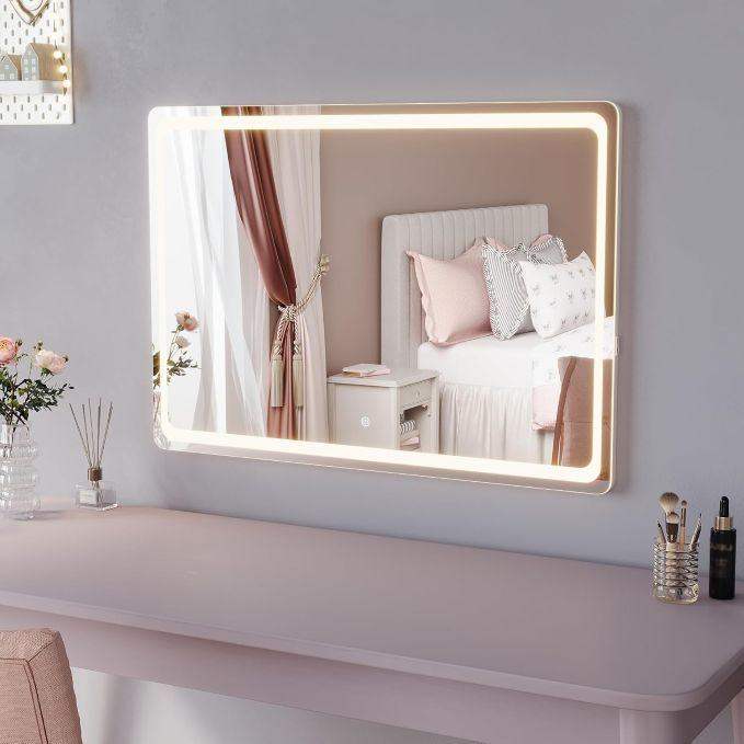 image for New Hollywood Vanity Mirror with Light 1000×700mm