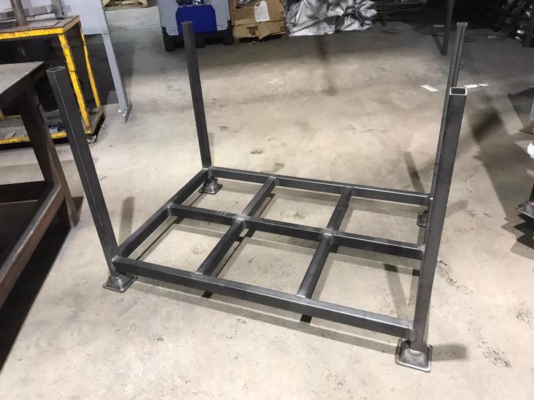 TUBE STILLAGE - HEAVY DUTY Size 1400x1000x1030 - £130 PLUS VAT