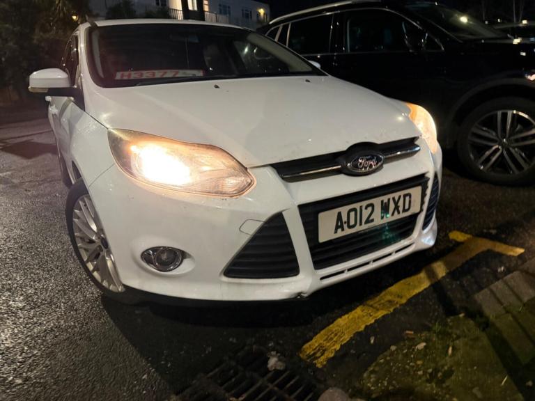 2012 Ford Focus 1.6 Zetec 5dr HATCHBACK PETROL Manual