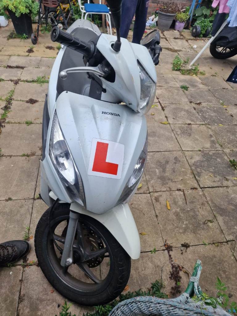 Honda, VISION, 2016, 108 (cc)