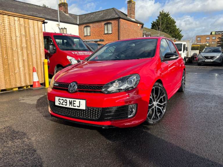 Volkswagen Golf GTI Edition 35 - more pictures available!