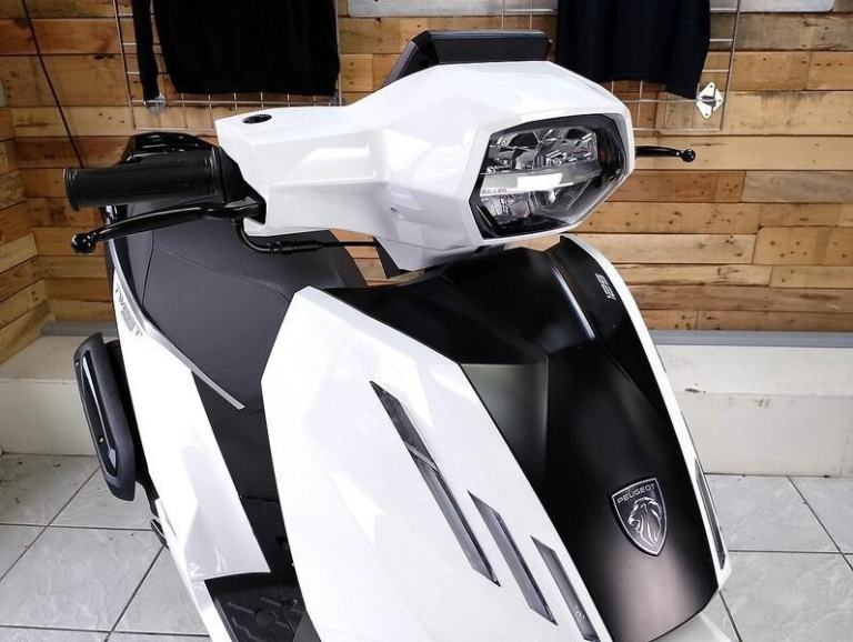 PEUGEOT TWEET 125 125 SCOOTER 