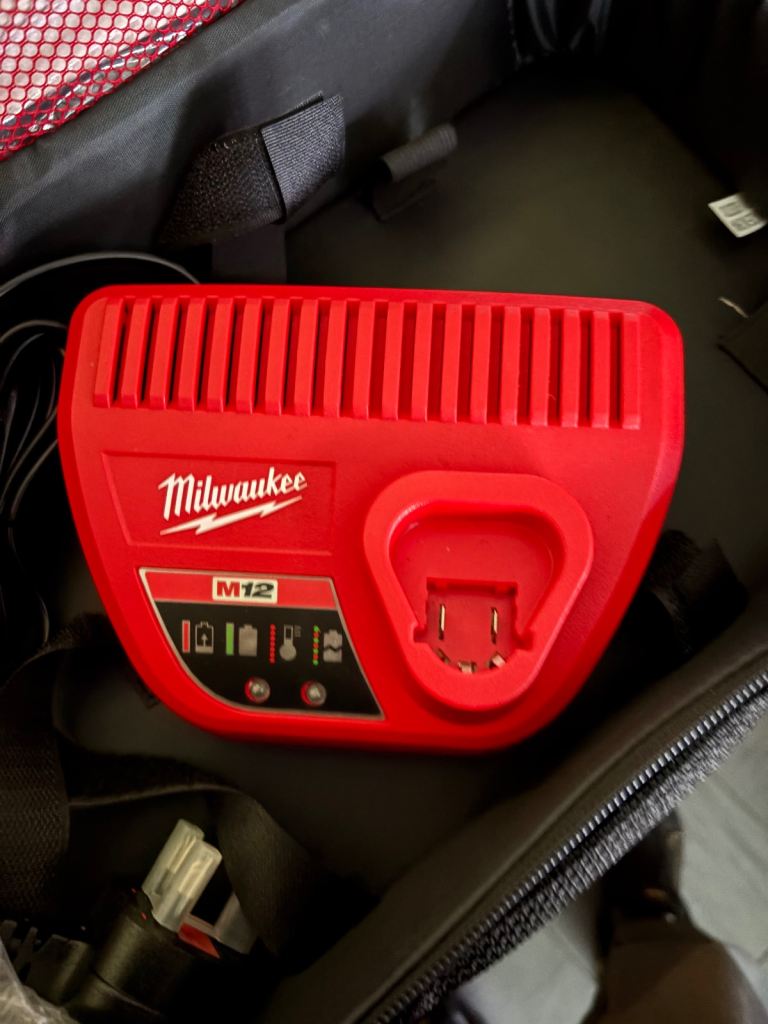 Milwaukee M12 charger 